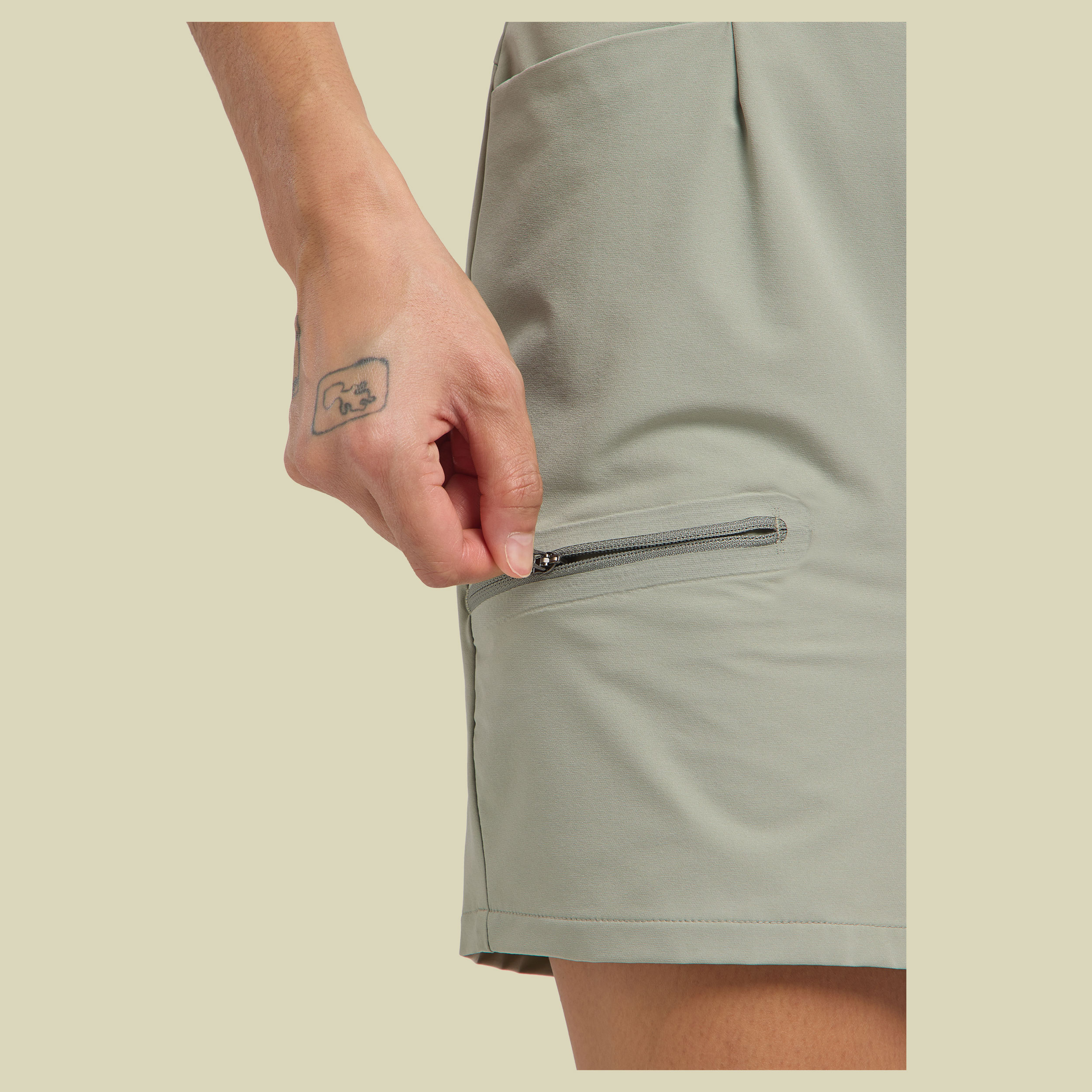 Prelight Stride Shorts Women 40 grün - mint leaf