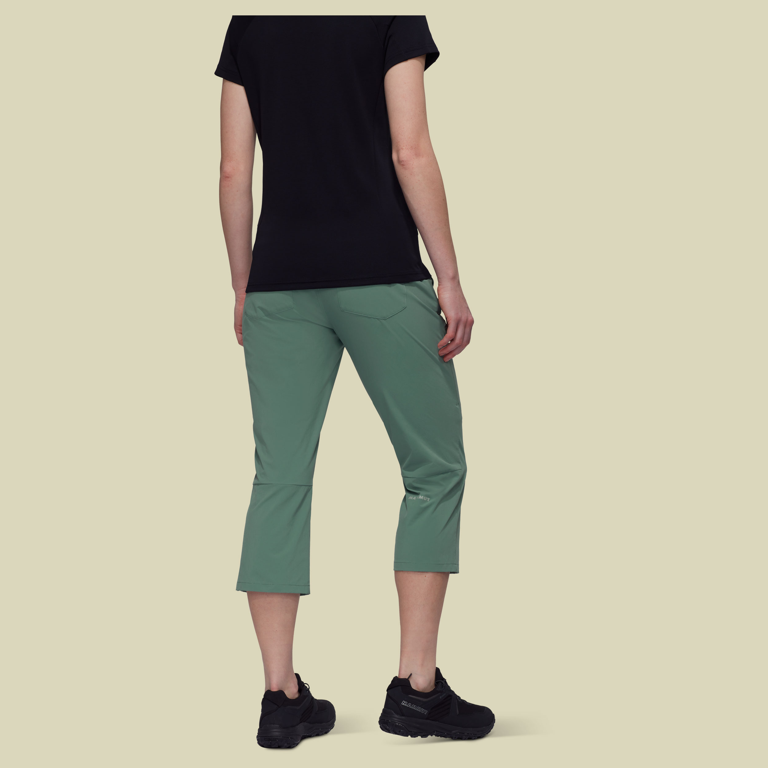 Runbold Capri Pants Women grün 36 - dark jade