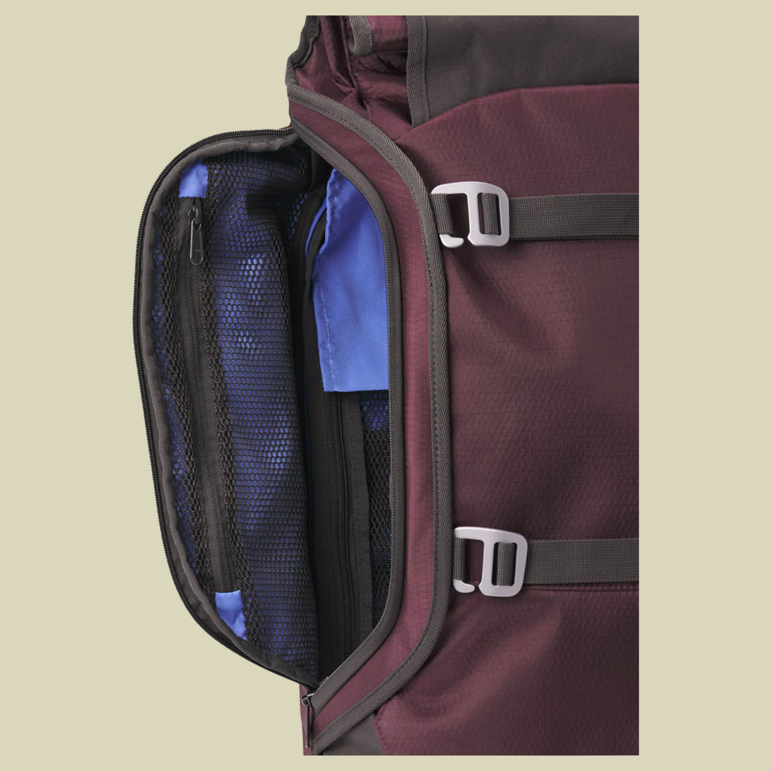 Aevor Travel Pack Proof rot 38 - cherry gateau