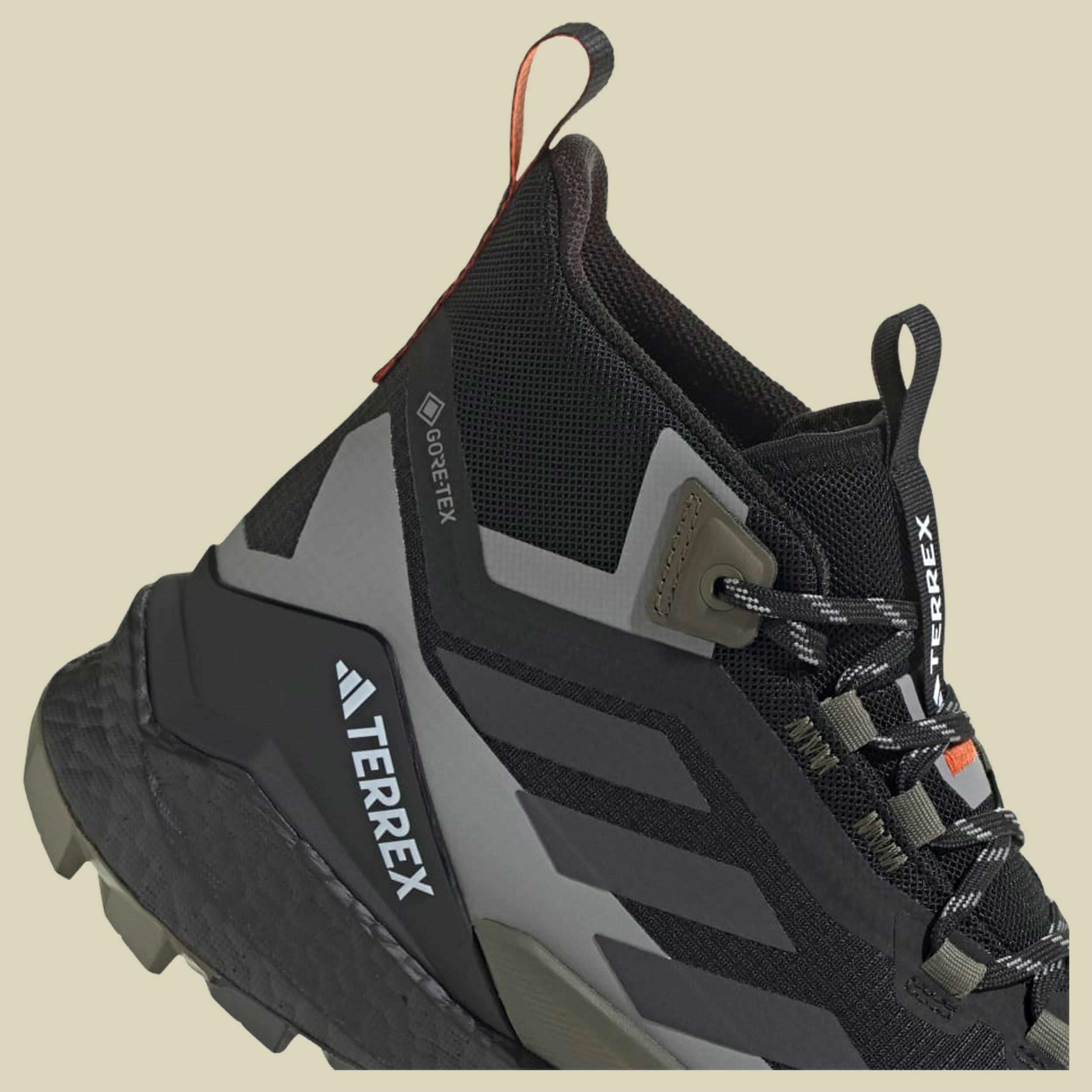 Terrex Free Hiker 2 GTX Men grau UK 8,5 - core black/carbon/olive strata